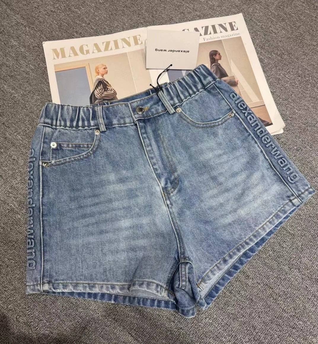 джинсовые шорты,сумка мейсон марджела,короткие шорты,женская сумка,маржела мейсон сумки