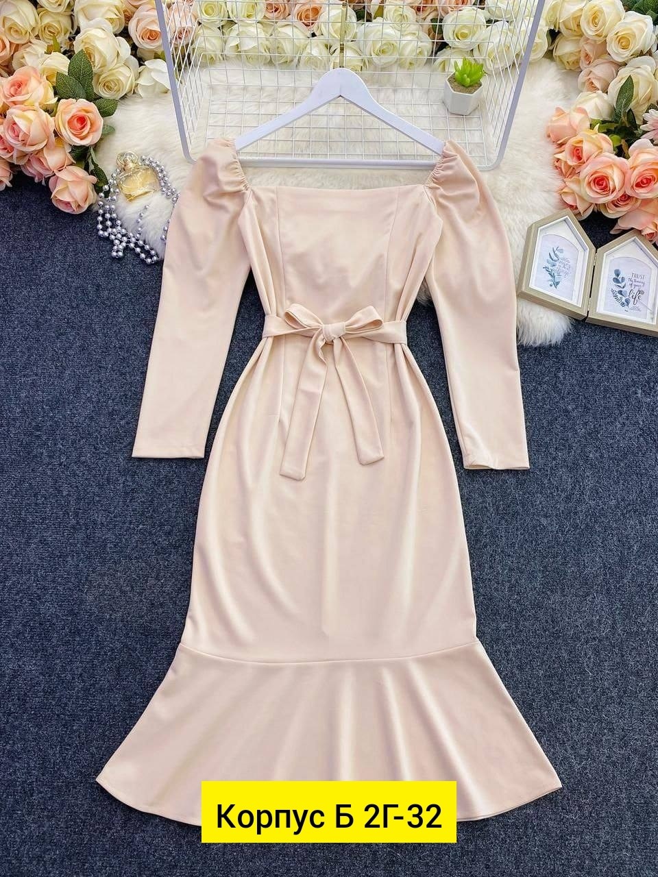 платье женская,платье с поясом, платье,платье,приталенное платье