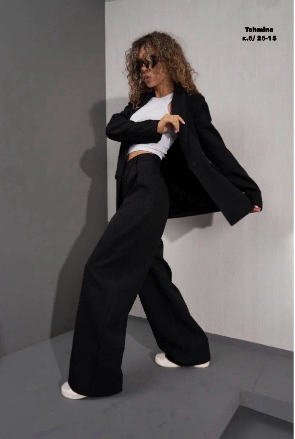 брючный костюм,брючный костюм серый женский,костюм женский брючный,классический брючный костюм с пиджаком cosmo brand,серый брючный костюм