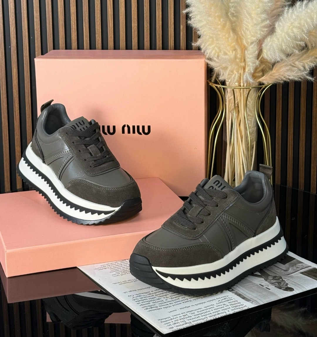 ,кроссовки замшевые,кроссовки замш,бежевые кроссовки,коричневые замшевые кроссовки brunello cucinelli