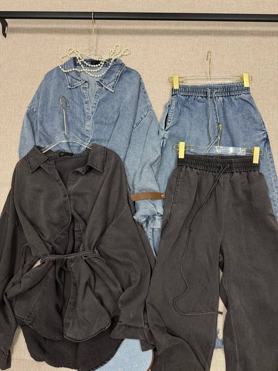 повседневный костюм,костюм с брюками,джинсовые костюмы,женский костюм,костюм с брюками и рубашкой