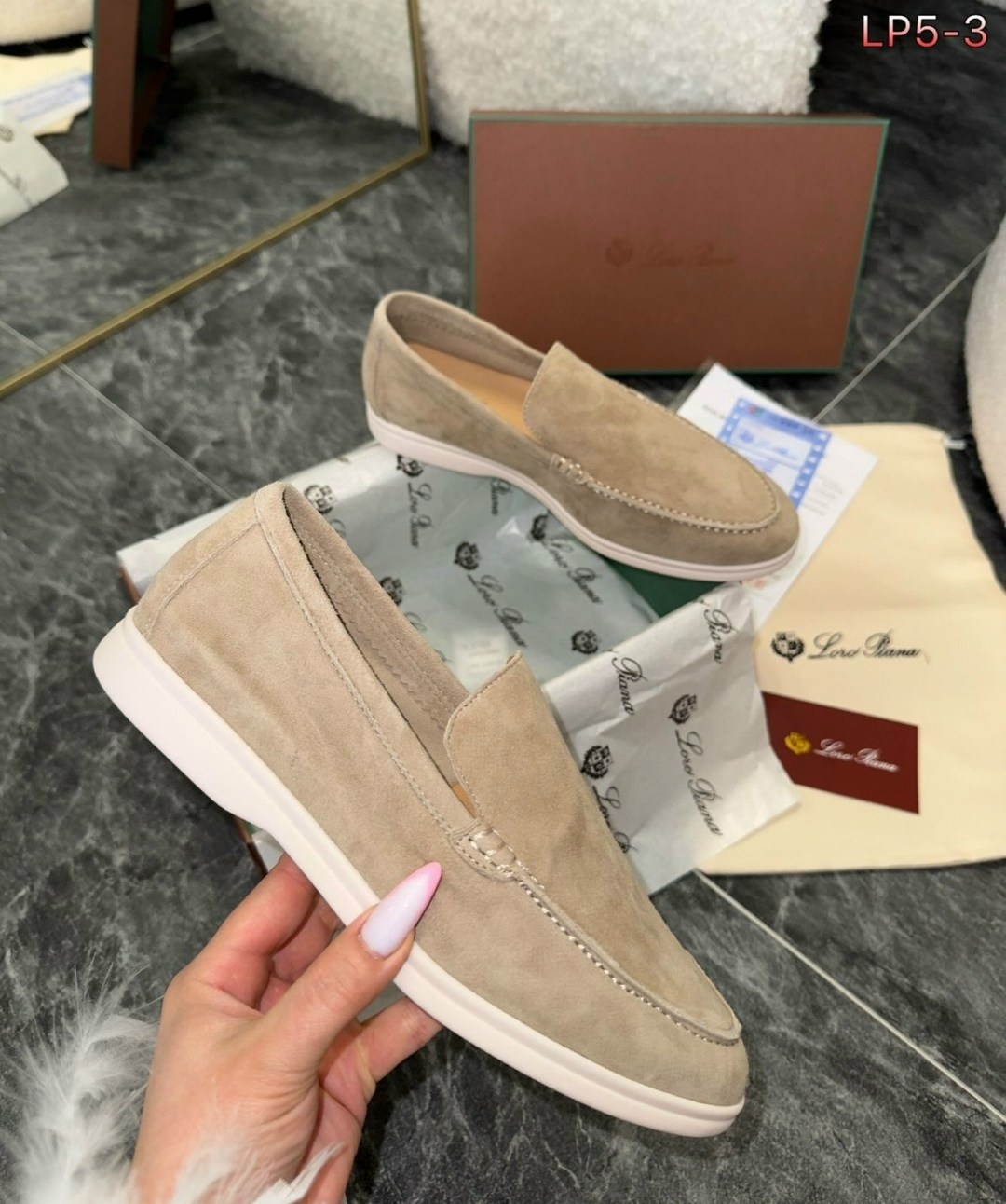 лоферы женские loro piana,лоферы loro piana,лоферы из натуральной замши loro piana premium shoes,лоферы loro piana светло-бежевый 40 ru (25.5cm),замшевые лоферы loro piana