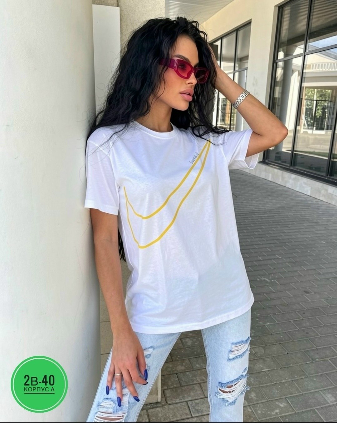 футболки женская,джинсы и яркие футболки,футболка женская с принтом,футболка