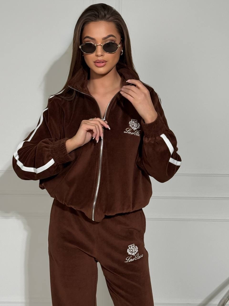 adidas original velour tracksuit,adidas originals олимпийка velour tracktop,костюм велюровый,велюровый спортивный костюм,велюровый костюм адидас женский
