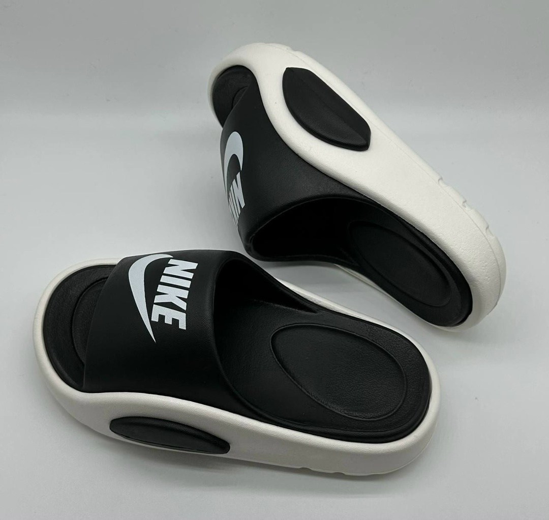 ,тапочки спортивные,шлепанцы женские,тапочки модные,шлепанцы мужские