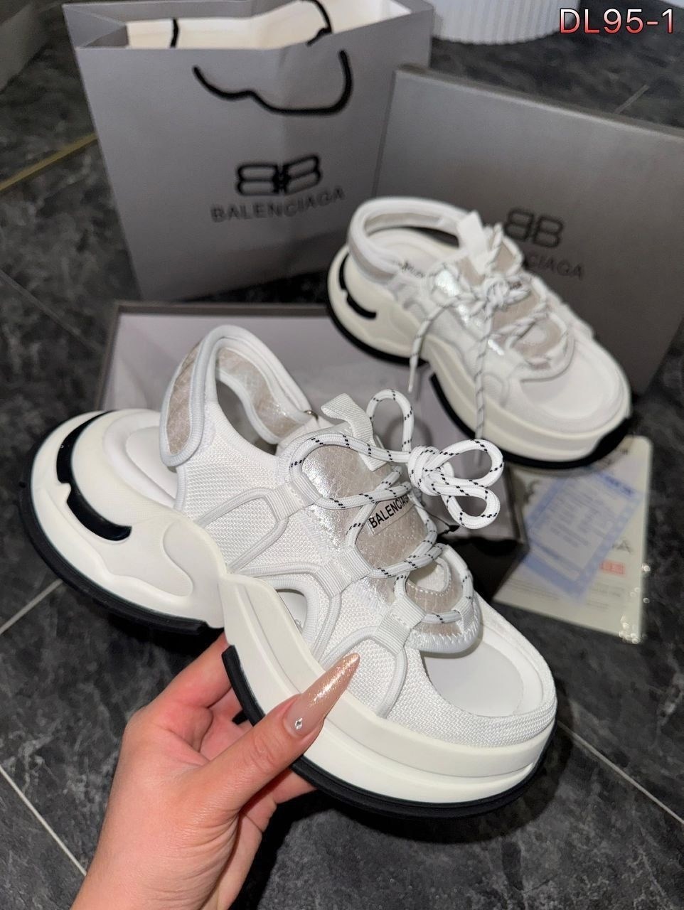 кроссовки balenciaga на высокой подошве арт. р135,кроссовки balenciaga,женские кроссовки balenciaga,кроссовки balenciaga на высокой подошве,кроссовки баленсиага женские оригинал