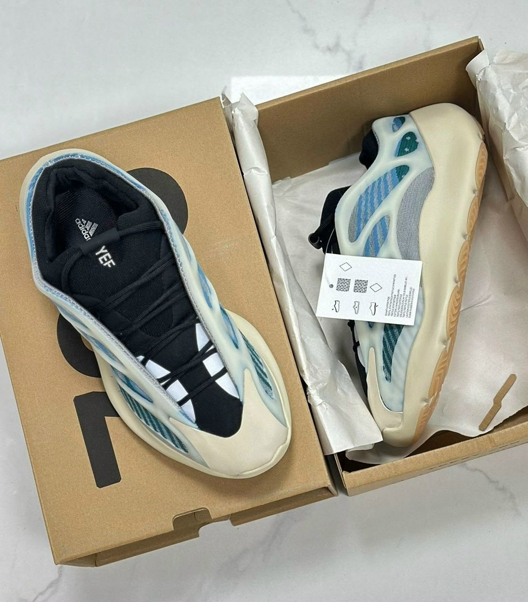 кроссовки adidas yeezy boost 700 v3,adidas yeezy boost 700,кроссовки adidas yeezy boost 700,кроссовки adidas yeezy boost 700 v3 цвет белый,adidas yeezy boost 700 v 3