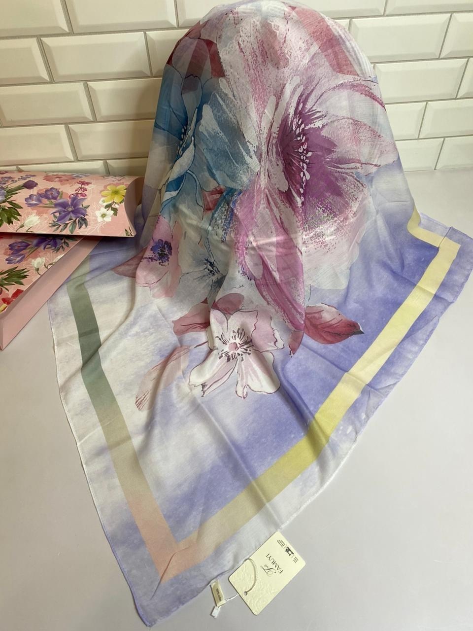 платок женский,палантин женский,платки шарф,красивый платок,платок женский с цветочным мотивом 110*110 см арт. 1090091