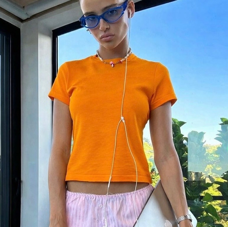 футболки женская,укороченная футболка,футболка топ,футболки женская оверсайз,футболки с коротким рукавом