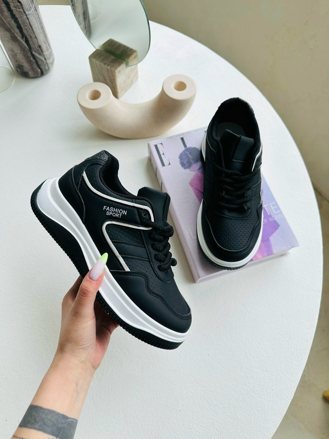 ,женские кроссовки,кроссовки брендовые,кроссовки для женщин,кроссовки модные