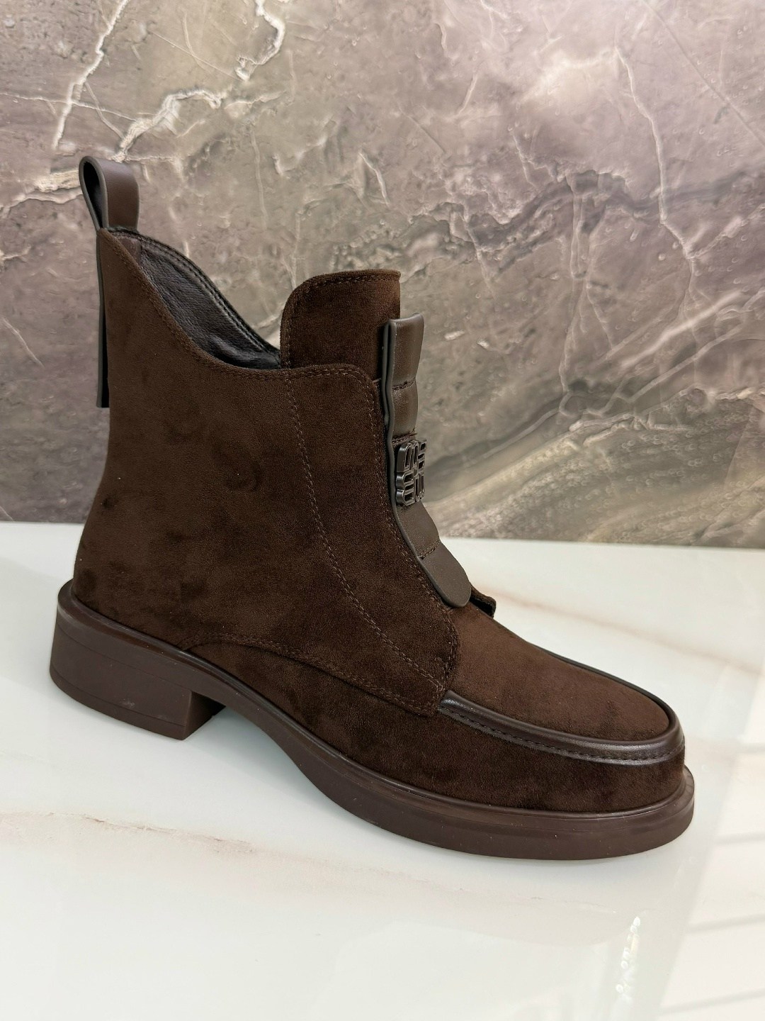 ,женские ботинки,женская ,обуви,стильные ботинки