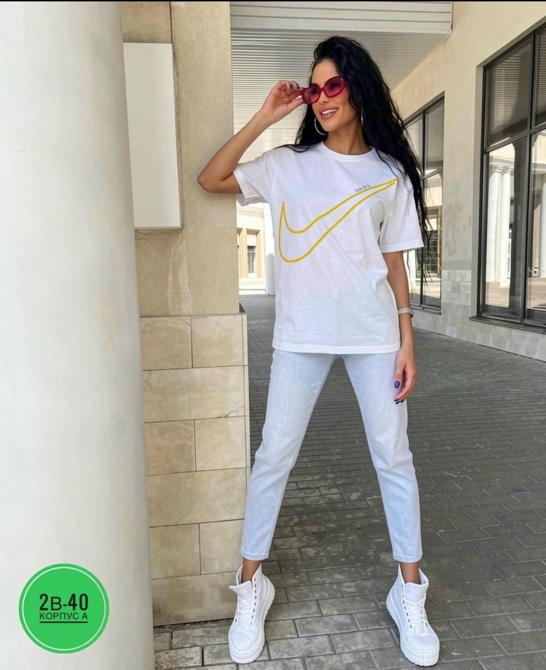 футболки женская,джинсы и яркие футболки,футболка женская с принтом,футболка