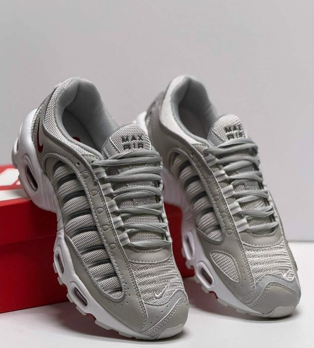 кроссовки nike air max tailwind 4,nike air max tailwind 4,nike air max tailwind iv,кроссовки nike air max tailwind 8,кроссовки nike air max plus tn