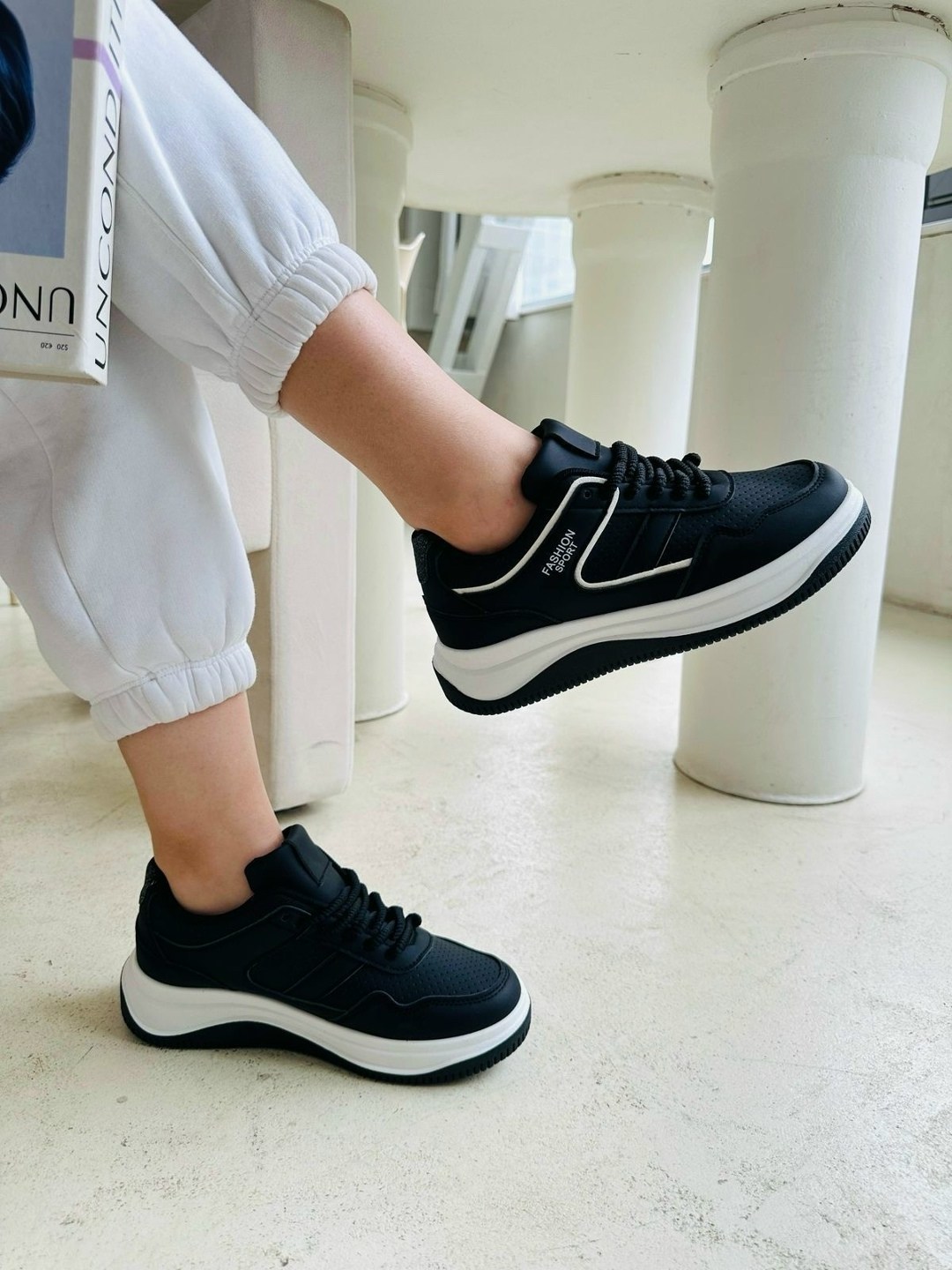 ,женские кроссовки,кроссовки брендовые,кроссовки для женщин,кроссовки модные