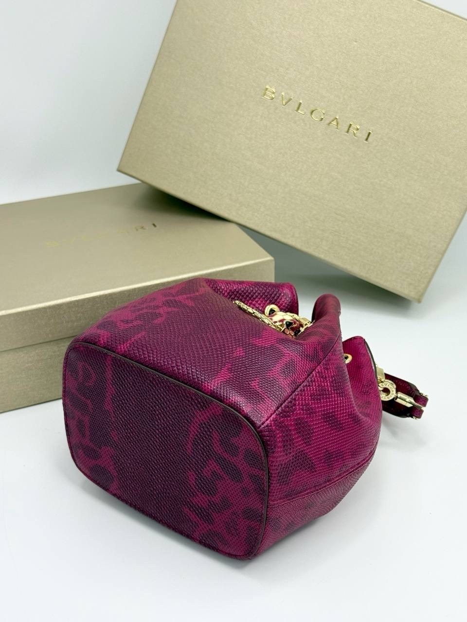 сумка,женская сумка,сумочка,сумка женская bvlgari,модная сумка