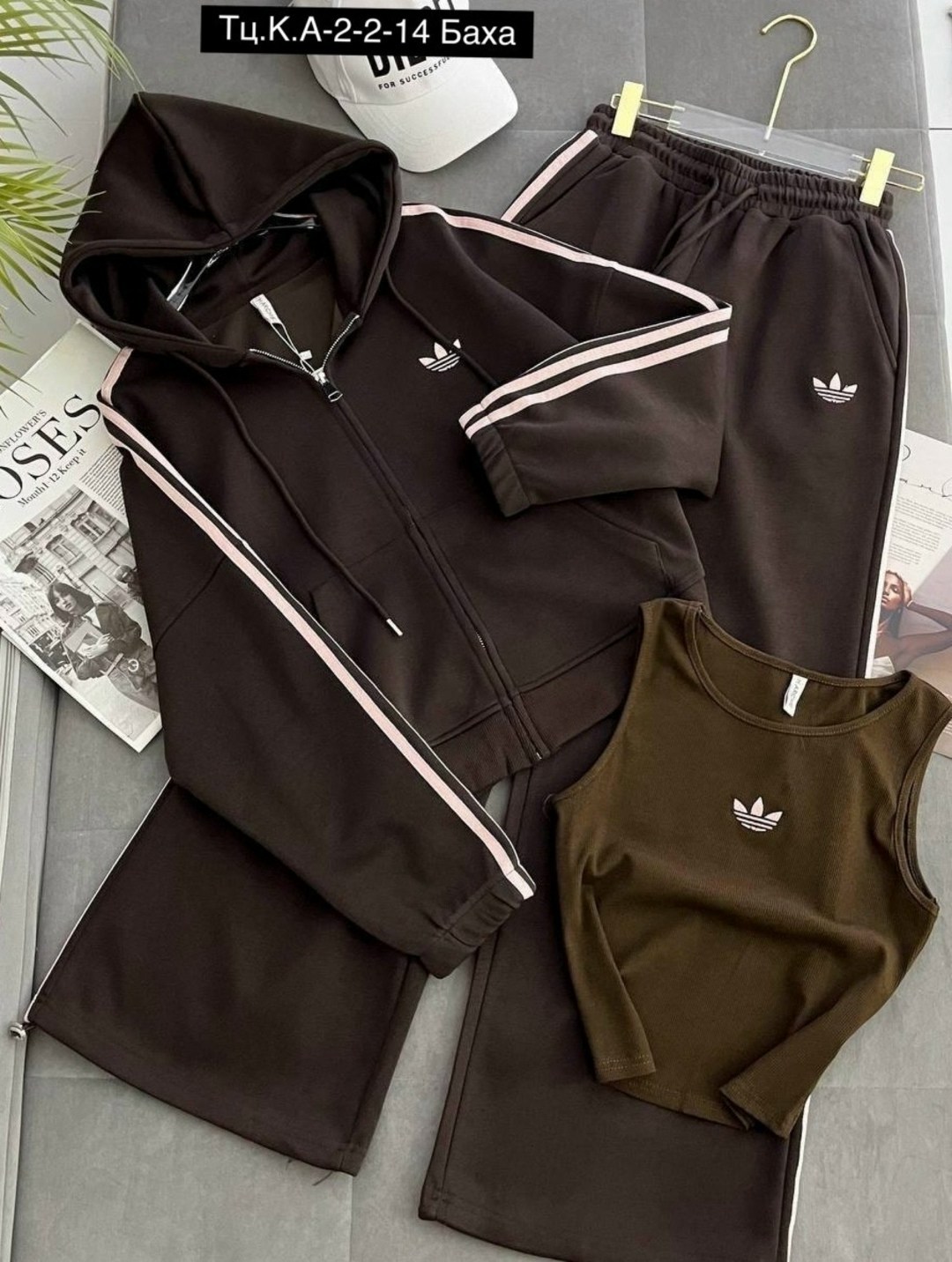 костюм спортивный adidas,комплект одежды adidas sportswear,костюм адидас,женский спортивный костюм adidas,костюм спортивный adidas sportswear