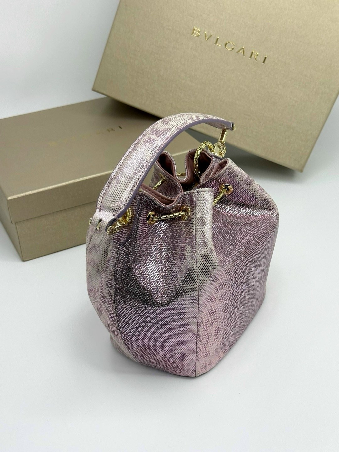 bvlgari сумка на плечо,сумка,сумка bvlgari,сумка женская bvlgari,сумочка