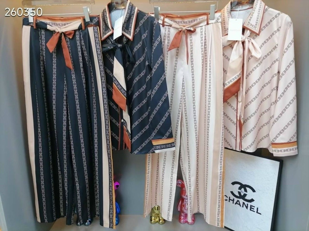 брючный костюм,костюм шелковый,брендовые одежды,костюм с принтом,брендовые вещи