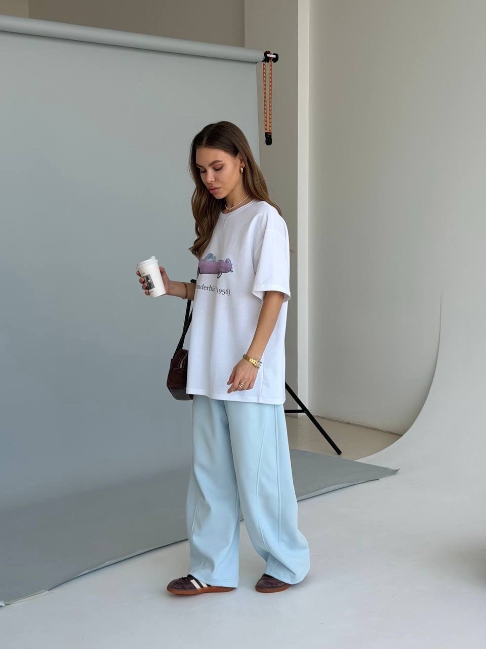 футболки женские оверсайз,брюки модные,футболки оверсайз,футболки женская