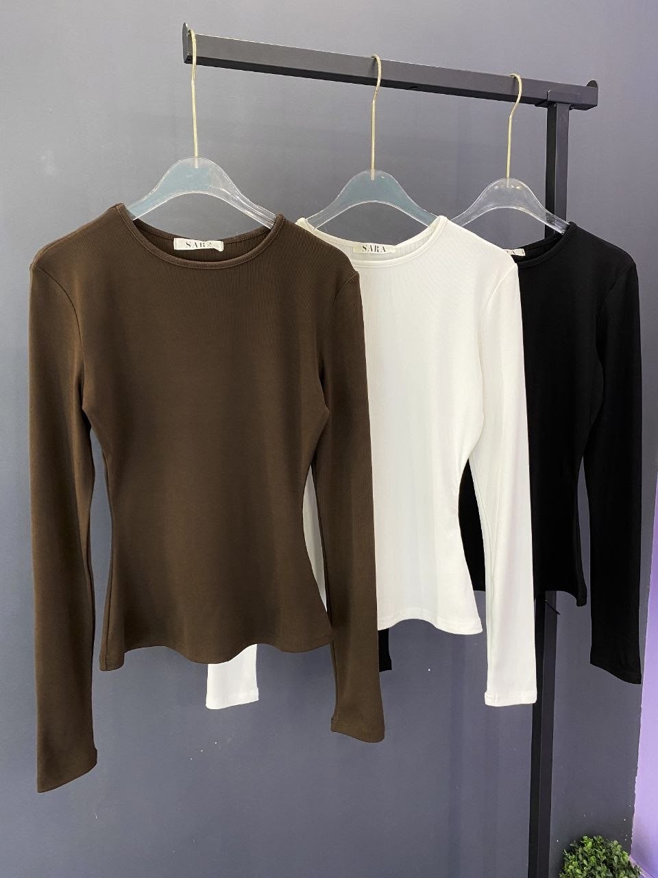 кофта женская,белый лонгслив женский,лонгслив женские,женская футболка с длинным рукавом,лонгслив прозрачная