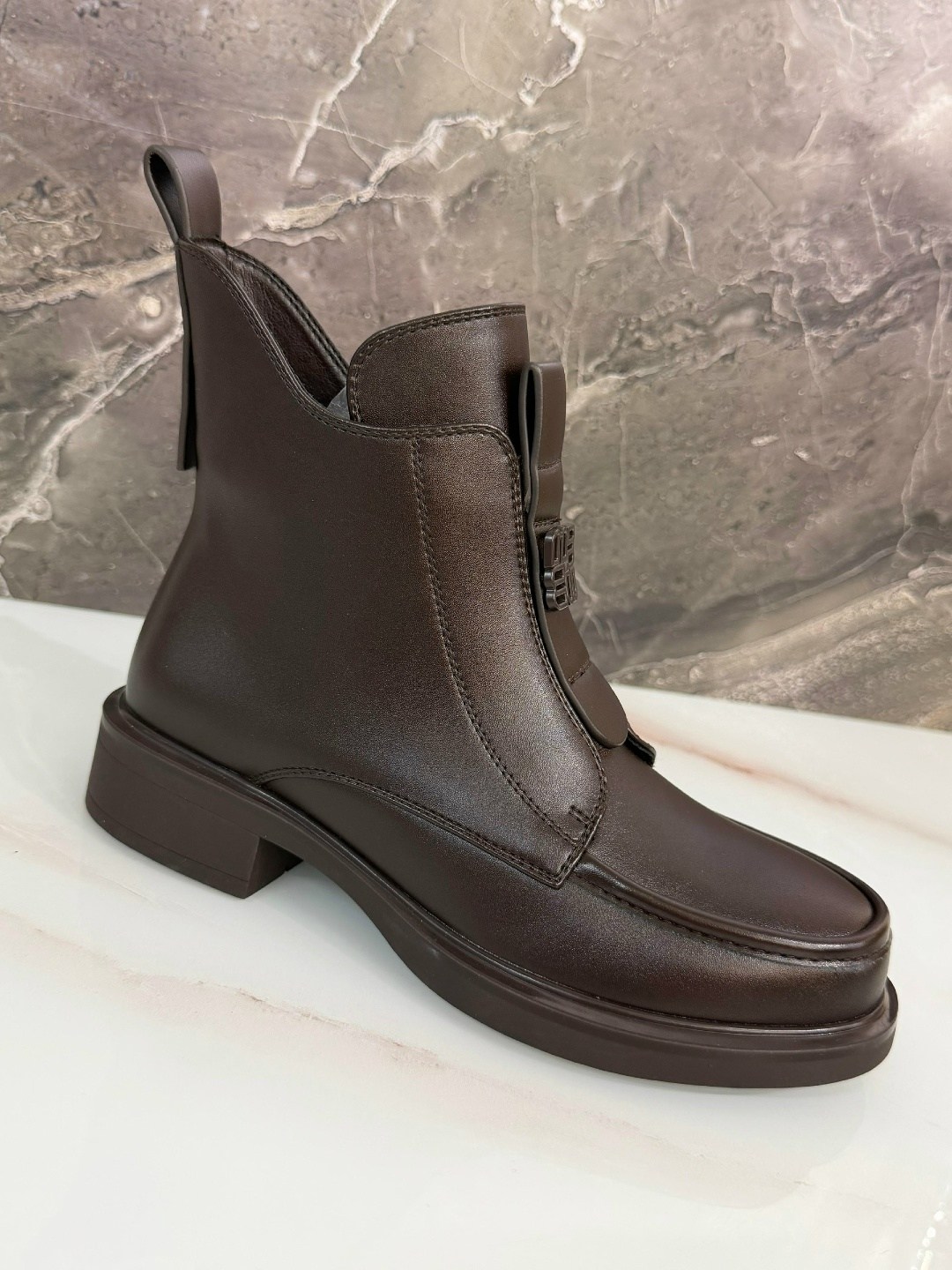 ,женские ботинки,женская ,обуви,стильные ботинки