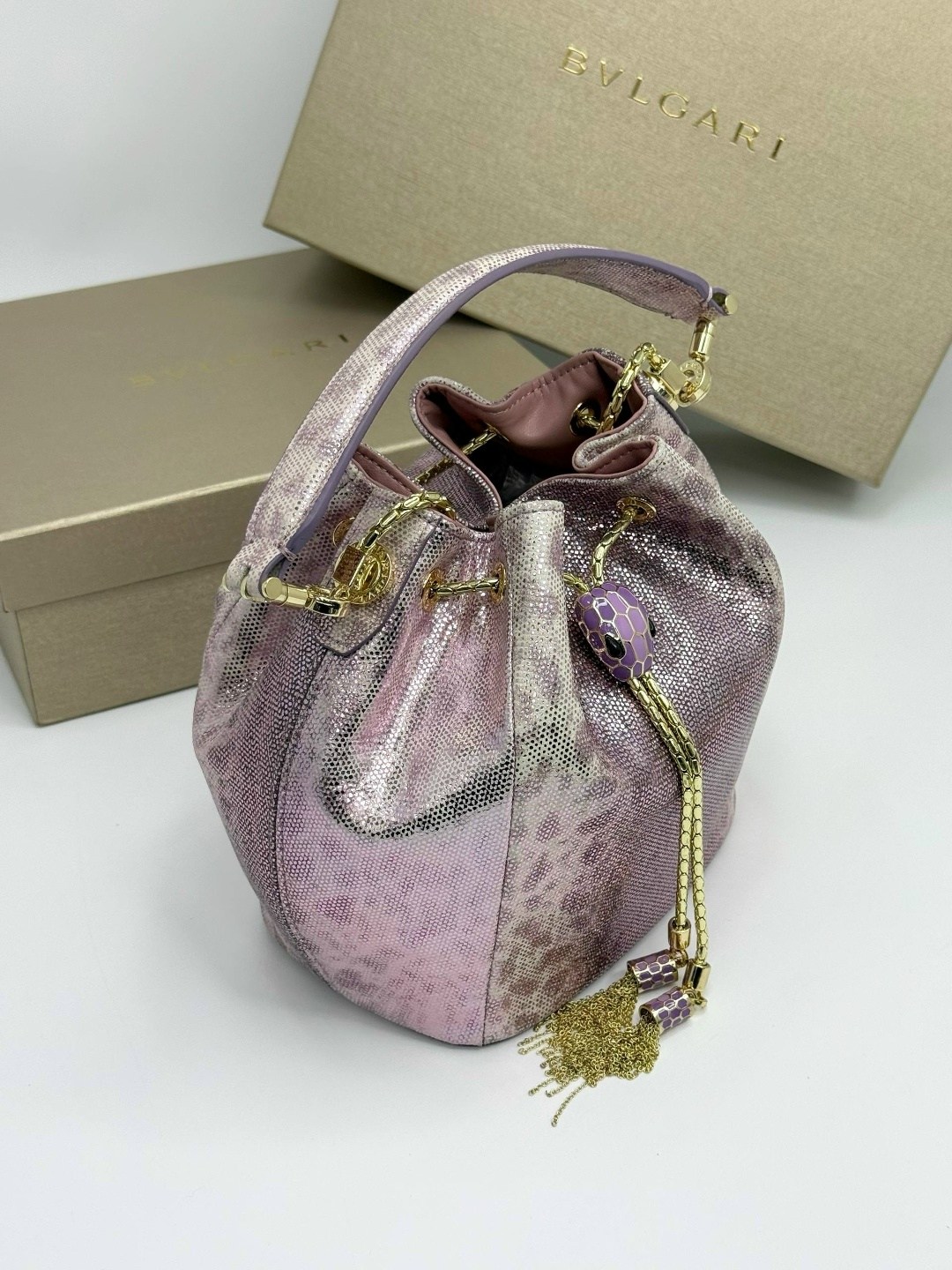 bvlgari сумка на плечо,сумка,сумка bvlgari,сумка женская bvlgari,сумочка