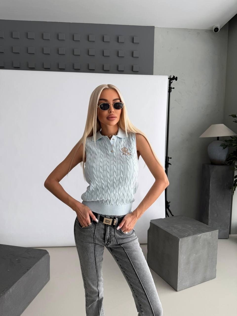 женская кофта,кофт стильные,стильная майка,белая стильная майка miu miu,стильное