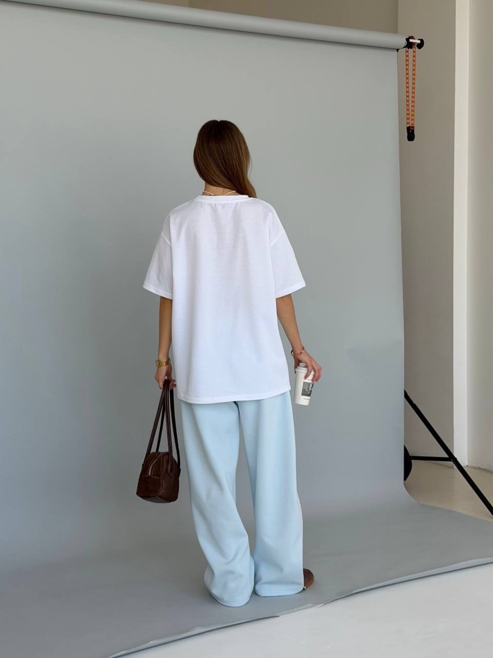 футболки женские оверсайз,брюки модные,футболки оверсайз,футболки женская