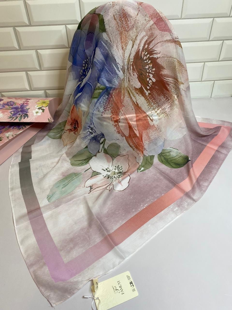 платок женский,палантин женский,платки шарф,красивый платок,платок женский с цветочным мотивом 110*110 см арт. 1090091