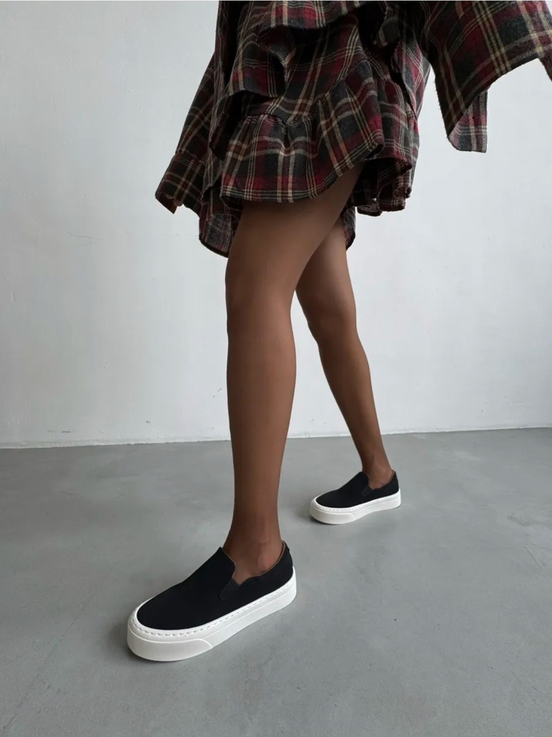 ,слипоны женские,черные слипоны,вагабонд слипоны,черные парусиновые слипоны na-kd nakd