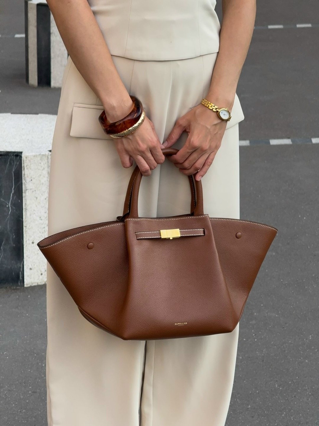 модные сумки,сумка тоут,модная трендовая женская нишевая сумка,вместительная сумка на плечо,сумка demellier