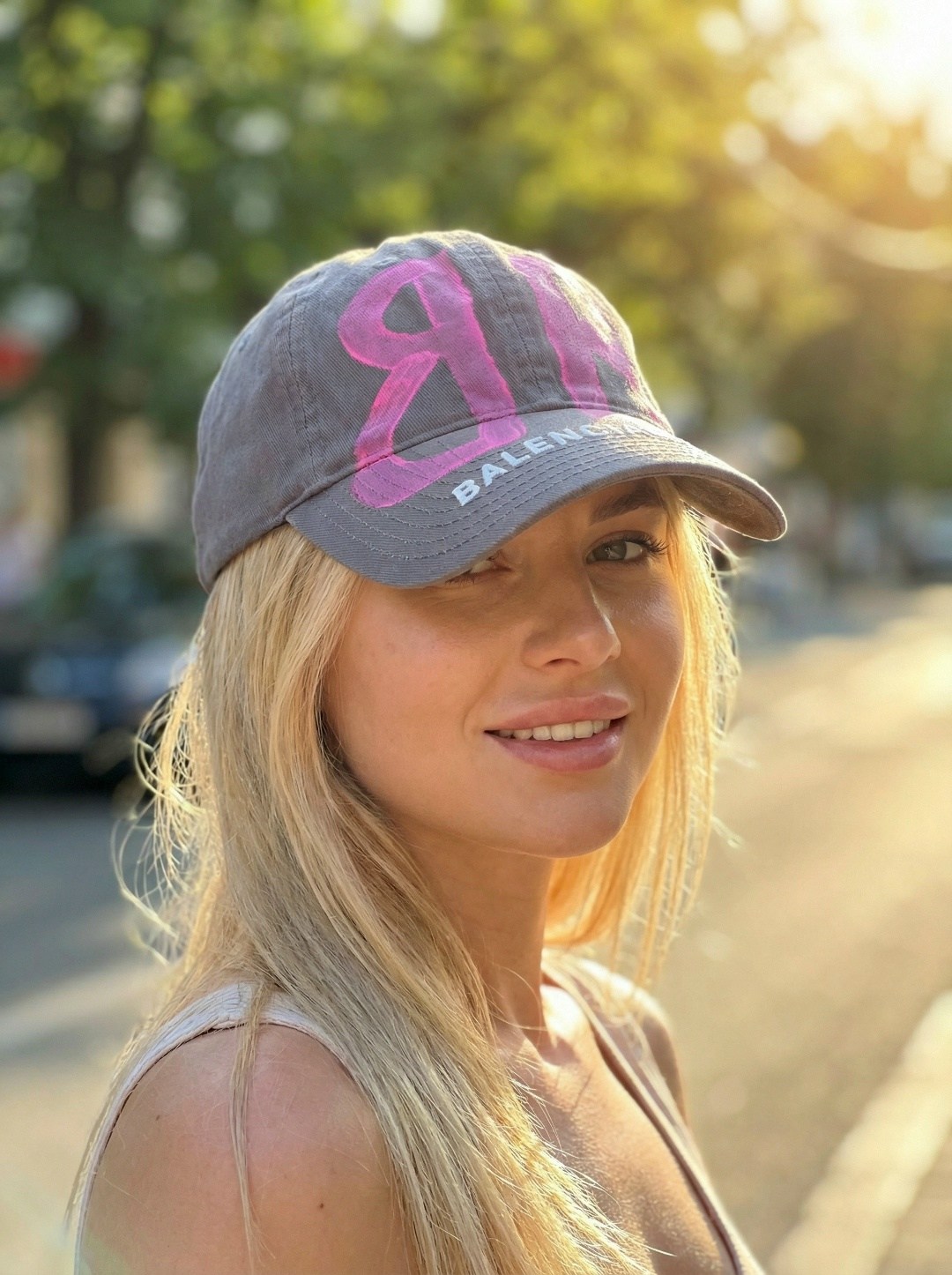 женская бейсболка,джинсовая бейсболка,бейсболка со стразами,кепка со стразами,бейсболка джинсовая женская