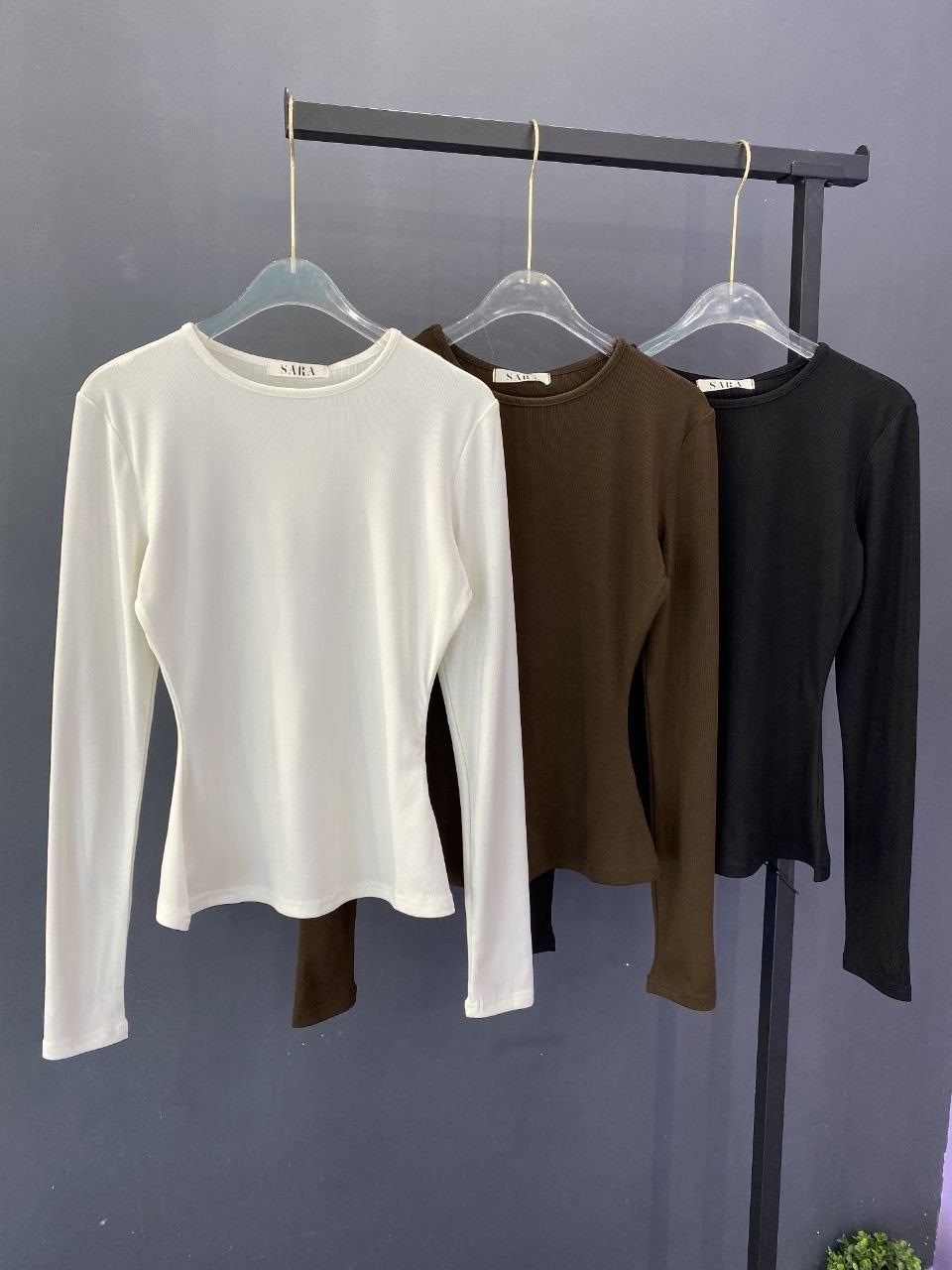 кофта женская,белый лонгслив женский,лонгслив женские,женская футболка с длинным рукавом,лонгслив прозрачная