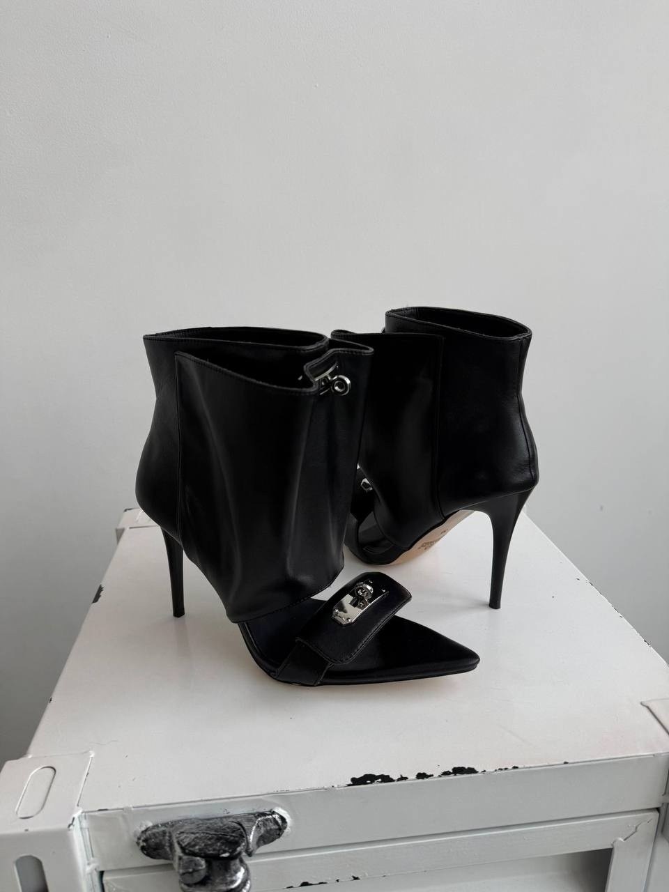 женская,модная ,модные ботинки,ботинки женские,каблуки сапоги