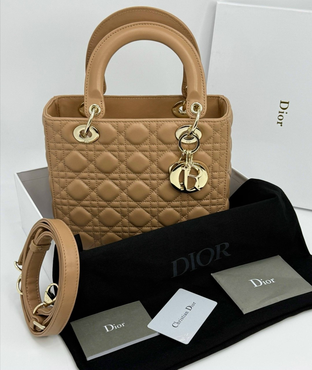 сумка christian dior lady dior,сумка dior,christian dior сумка,сумка женская christian dior,christian dior black patent mini lady dior bag