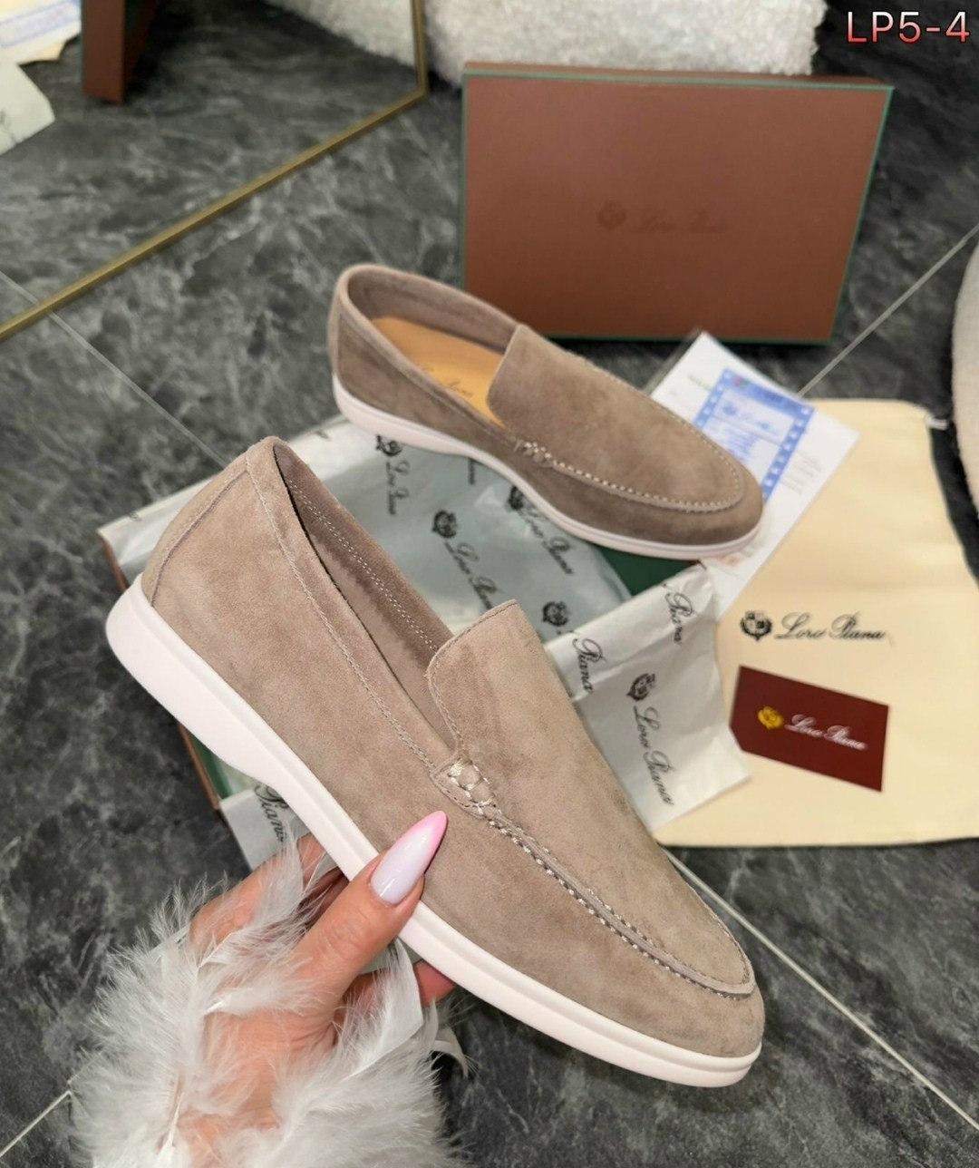 лоферы женские loro piana,лоферы loro piana,лоферы из натуральной замши loro piana premium shoes,лоферы loro piana светло-бежевый 40 ru (25.5cm),замшевые лоферы loro piana
