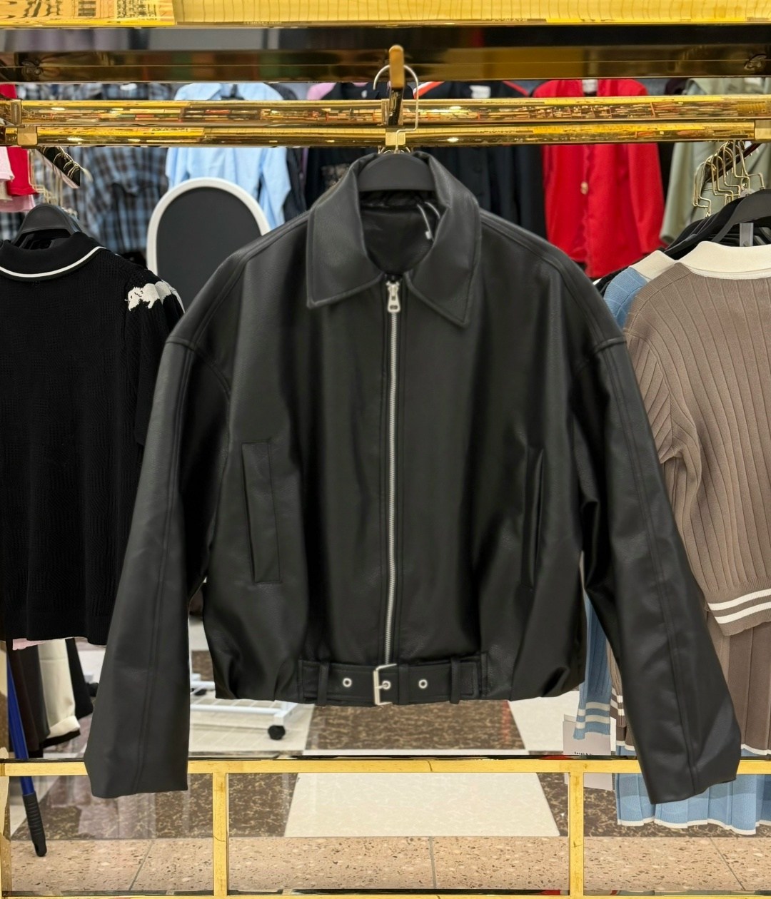 женская кожаная куртка,кожаная куртка,кожаная куртка оверсайз,женская куртка из искусственной кожи,куртка бомбер