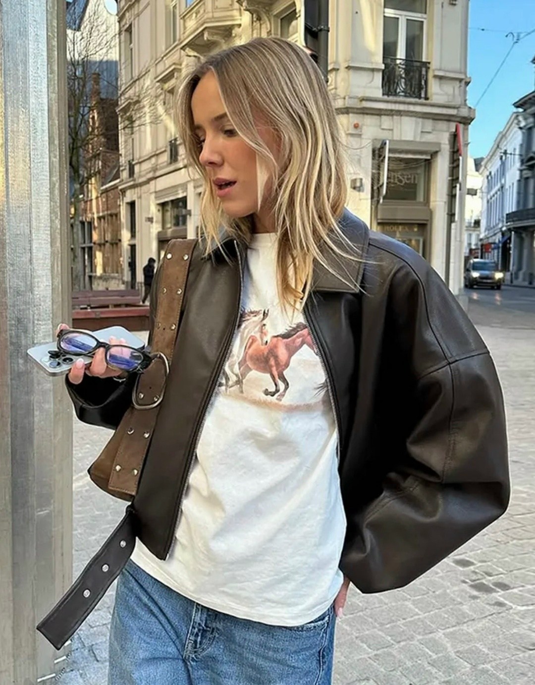 женская кожаная куртка,кожаная куртка,кожаная куртка оверсайз,женская куртка из искусственной кожи,куртка бомбер