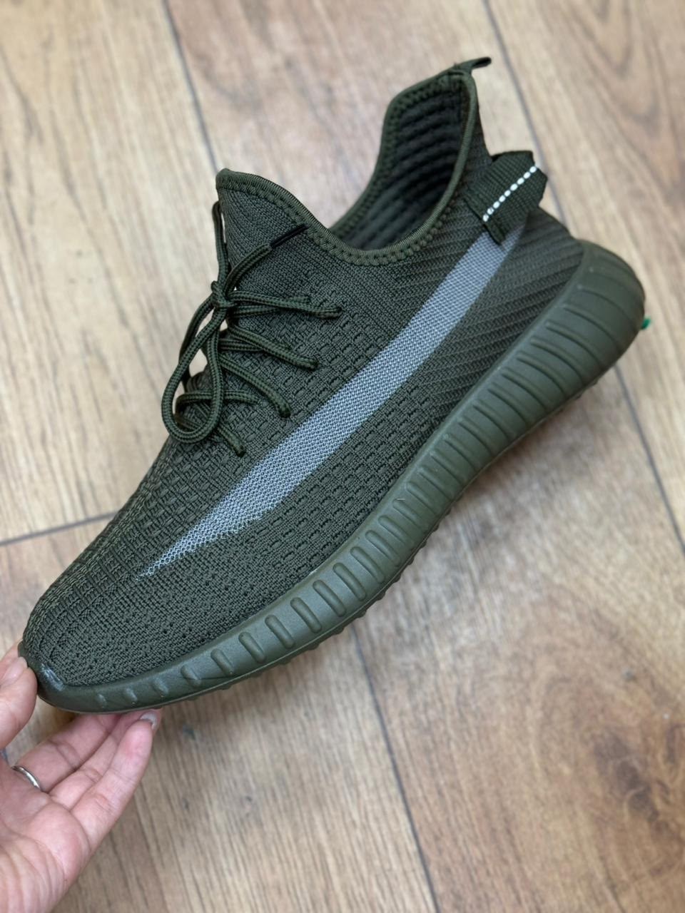 кроссовки,кроссовки изики,кроссовки женскиe,кроссовка,кроссовки оптом