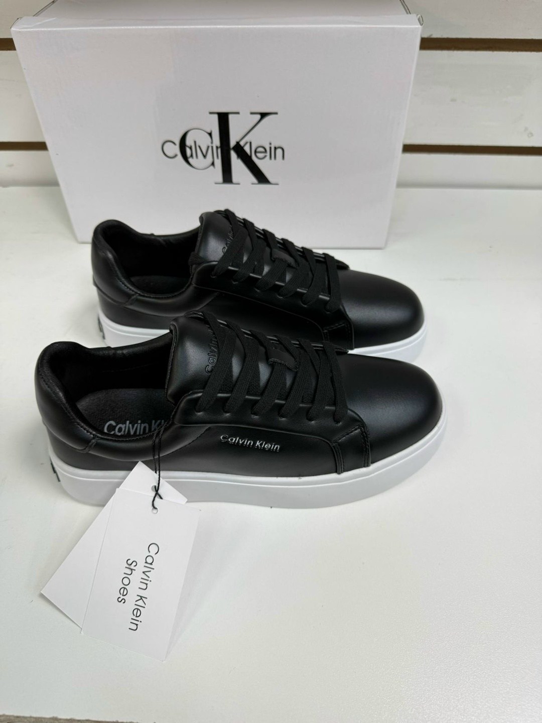 кеды calvin klein,кеды кожаные с логотипом calvin klein,мужские кеды calvin klein,,кроссовки мужские calvin klein