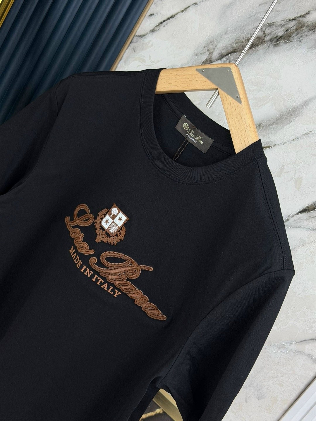 футболки мужские,футболка для мужчин,футболки модные,футболки женские мужские