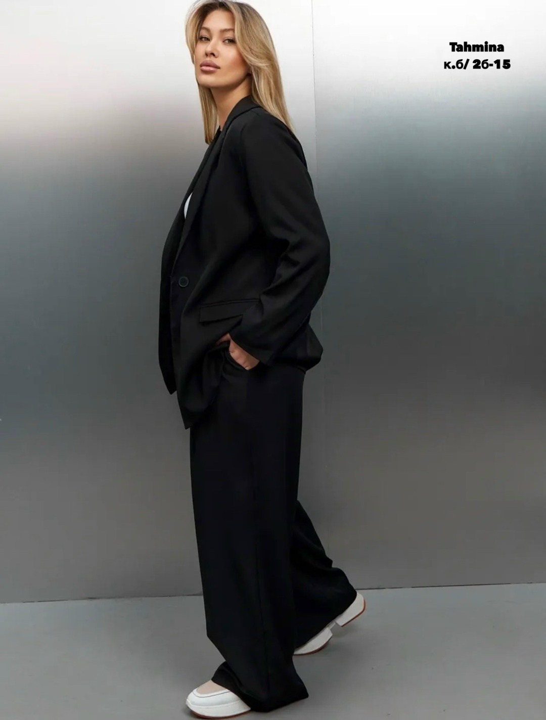 брючный костюм,брючный костюм серый женский,костюм женский брючный,классический брючный костюм с пиджаком cosmo brand,серый брючный костюм