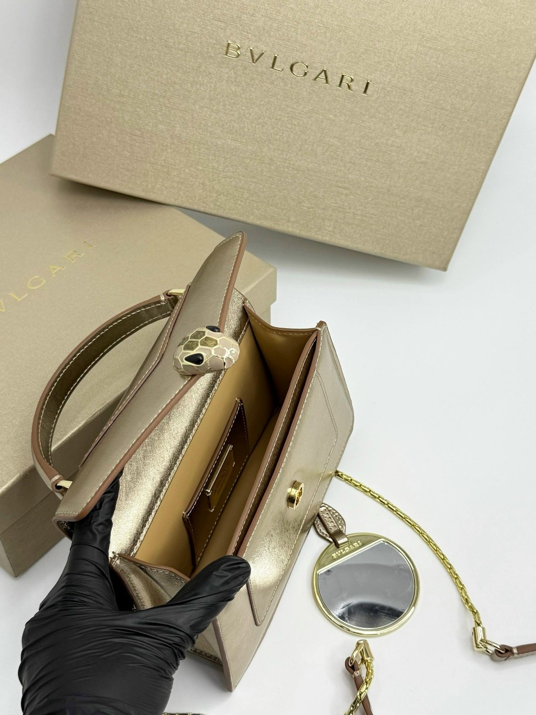 сумка bvlgari,bulgari serpenti сумки,женская сумка,классическая сумка,булгари сумка