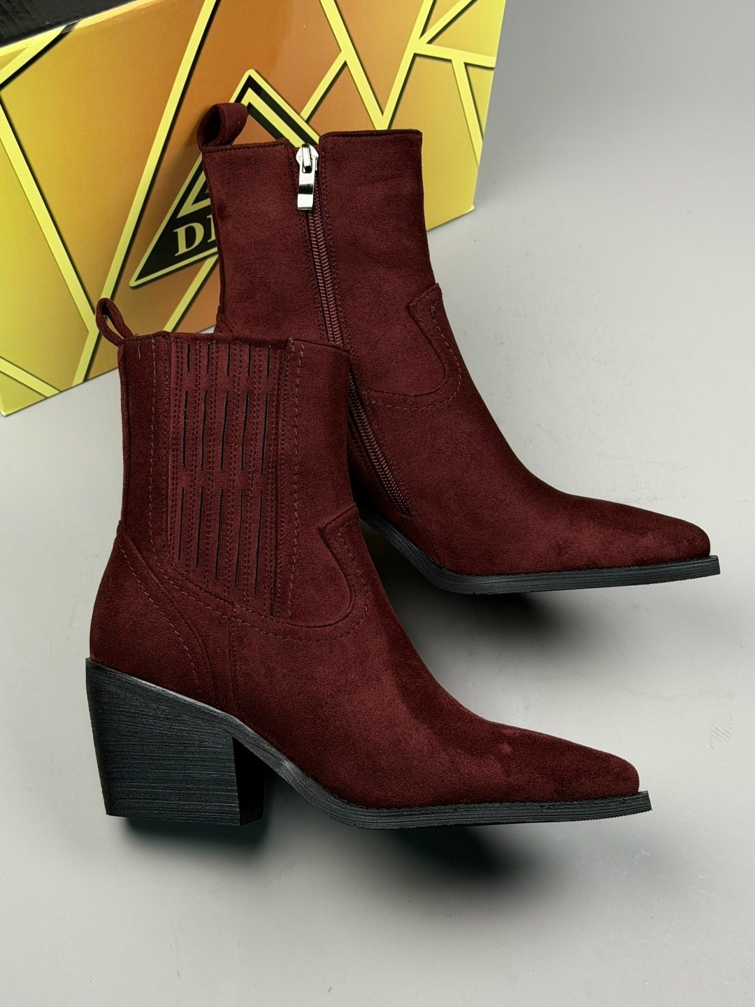 ботинки казаки замшевые демисезонные на каблуке бордовые,,ботильоны женские,казаки женские экозамша бордовый, женская