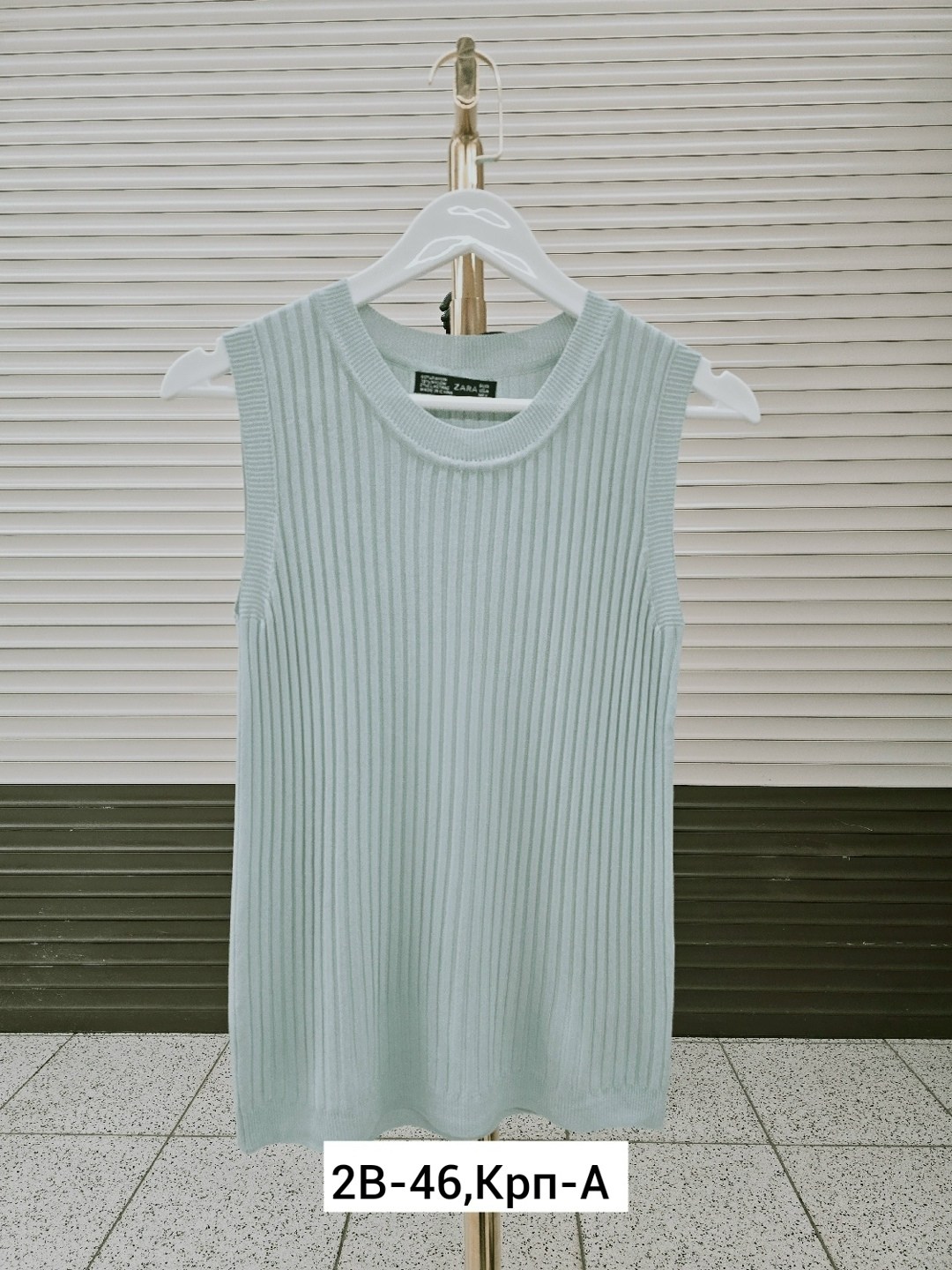 жилетка женская,вязаная жилетка,женский вязаный жилет,кофта женская,трикотажный жилет