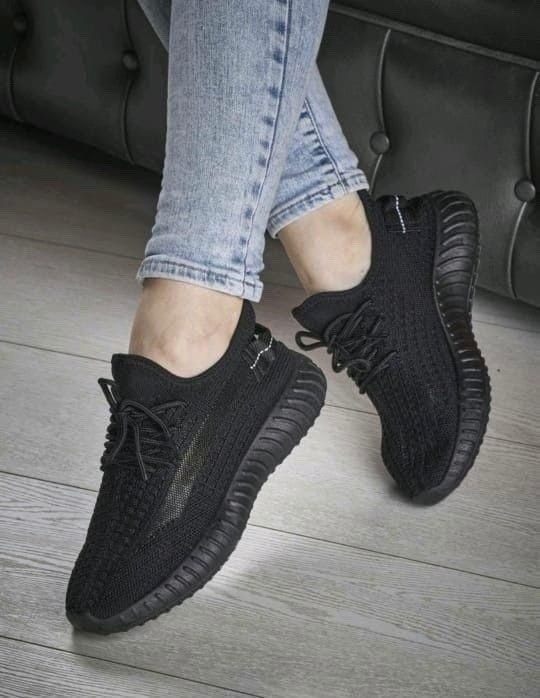 кроссовки изики женские настоящие,кроссовки женские изики,кроссовки,кроссовки женскиe,изики кроссовки