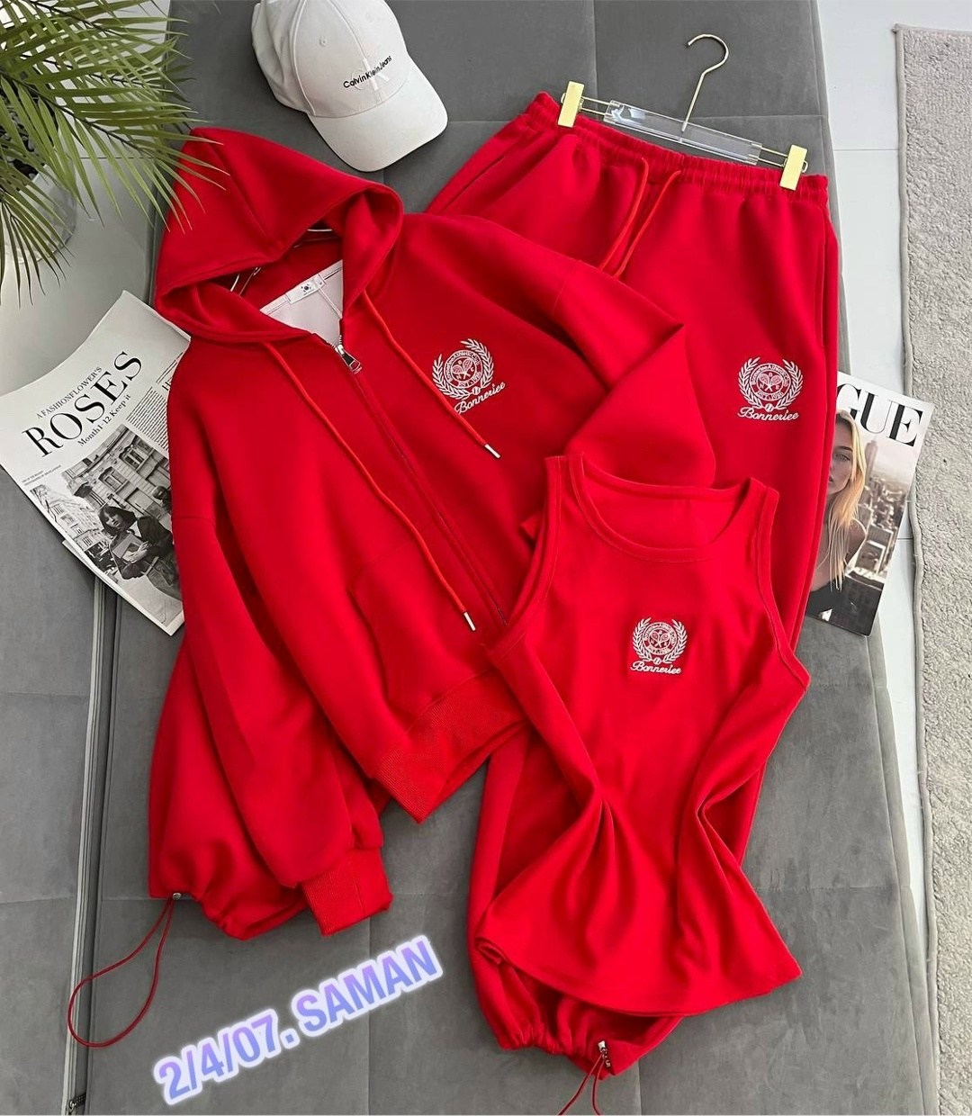 стильный спортивный костюм двойка miu miu,женский красный костюм miu miu,костюм женский,костюм спортивный женский теплый,костюм красный