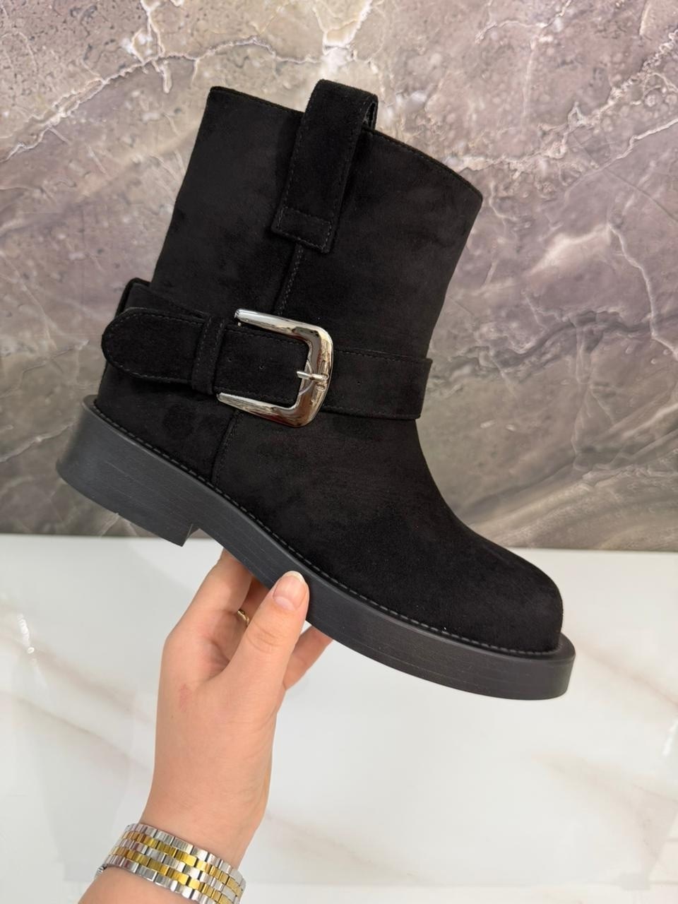 ботинки женские,,женские сапоги,модные ботинки,сапоги модные