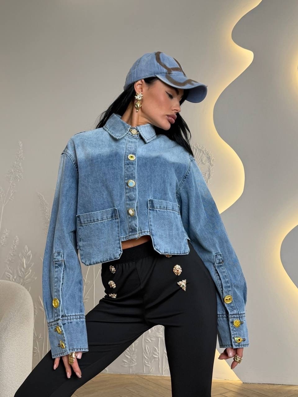 куртка джинсовая женская,джинсовая куртка,джинсовые куртки женские 2026,джинсовая куртка укороченная,джинсовая куртка stefani set эйфория zara