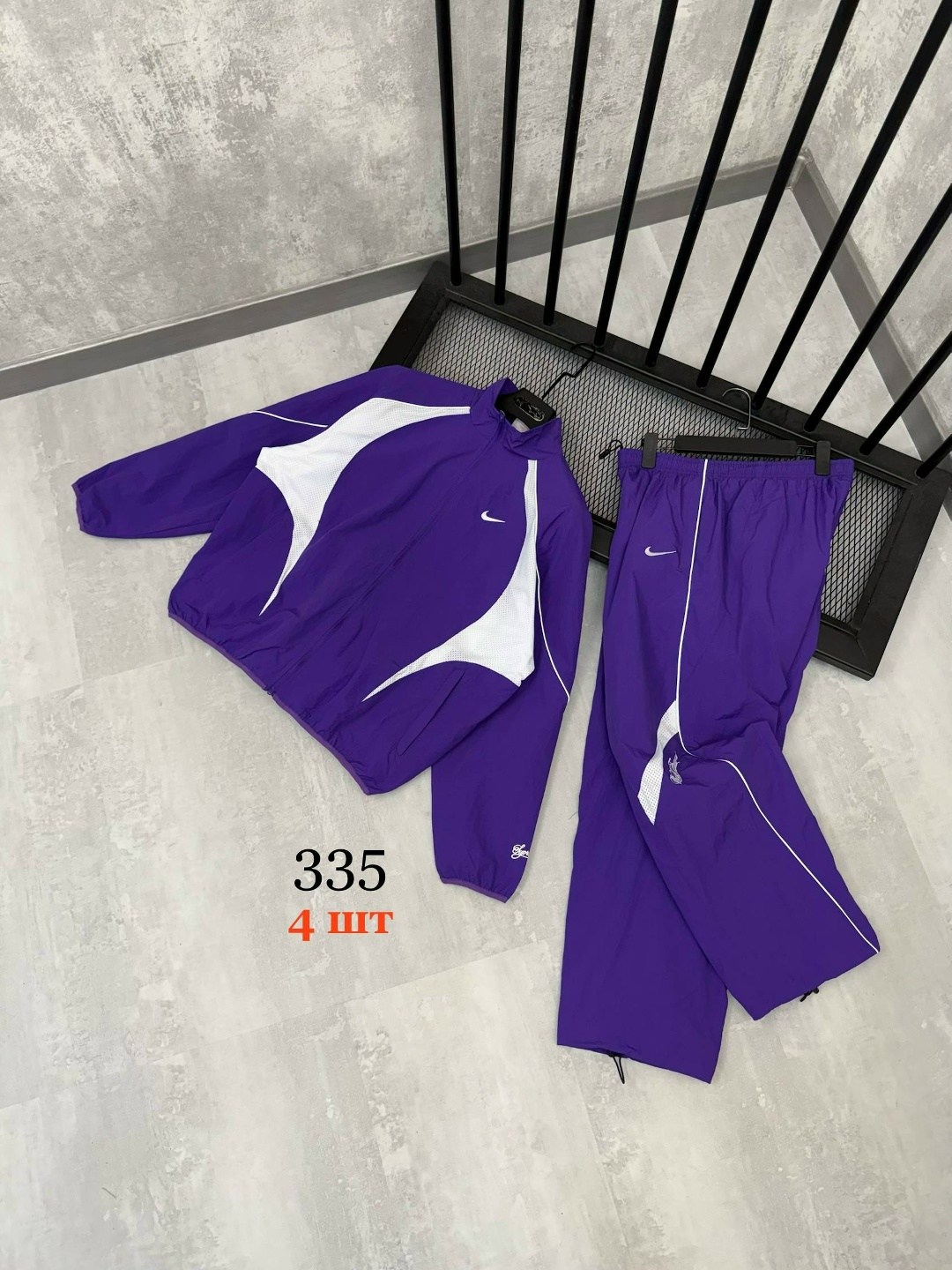 ветровка nike big swoosh,спортивные мужские костюмы,спортивные костюмы nike,спортивный костюм плащевка мужской,легкая куртка